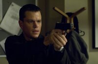 Noch immer versucht die CIA, den flüchtigen Jason Bourne (Matt Damon) auszuschalten. Doch der weiß sich zu wehren.
