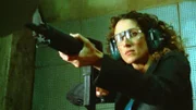 Detective Stella Bonasera (Melina Kanakaredes) hat die Tatwaffe gefunden. Jetzt fehlt nur noch ein Vergleich mit dem Projektil, um den Mörder zu überführen.