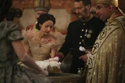 Das Kaiserpaar hat sein erstes Kind bekommen und lädt den Hofstaat zur Taufe von Erzherzogin Sophie Friederike.