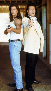 5. Staffel:Reno Raines (Lorenzo Lamas, l.) und Bobby Sixkiller (Branscombe Richmond)