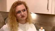Jeanette war sicher, dass ihr Ex Sascha die Trennung akzeptiert hat. Doch in letzter Zeit mehren sich seltsame Vorfälle: Bedrohliche Anrufe, nächtliches Klingeln an der Tür, Schmierereien an der Haustür. Wer steckt dahinter?