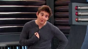 Max Thunderman (Jack Griffo)