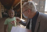 Prof. Haditsch besucht Krankenstation im größten Slum Afrikas