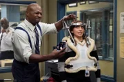 Terry Jeffords (Terry Crews), Gina Linetti (Chelsea Peretti)