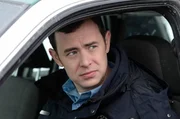 Colin Hanks (Gus Grimly).