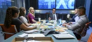 (v.l.n.r.) Danny James (Jaime Lee Kirchner); Taylor Rentzel (MacKenzie Meehan); Marissa Morgan (Geneva Carr); Dr. Jason Bull (Michael Weatherly); Benny Colón (Freddy Rodriguez); Chunk Palmer (Christopher Jackson)