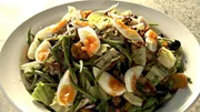 Makrelen Salat mit Kurkuma Croutons und Harissa Dressing
