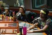 Als ausgerechnet Shitstain (Darrell Britt-Gibson, l.) und Honey Nutz (Allen Maldonado, M.) zu einem Radio-Interview von Sam (Brandon Mychal Smith, r.) eingeladen werden, entflammt ihr Streit erneut. Werden sie sich je wieder zusammenraufen können?