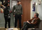 The Great Indoors Erwischt! - Mason Blows Up Staffel 1, Episode 11 Scharfe Konkurrenz: Shaun Brown als Mason, Joel McHale als Jack, Stephen Fry als Roland