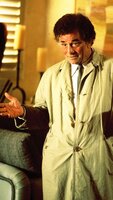 Lt. Columbo (Peter Falk) hat von Scotland Yard den Auftrag erhalten, die auf mysteriöse Weise verschwundene Verlegerin Diane Hunter zu finden.
