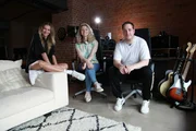 Im schicken Berliner Studio haben Leony und ihr Produzent Mark am Songs „Faded Love“ gearbeitet. © Radio Bremen/Helena Brinkmann - Honorarfreie Verwendung gemäß AGB im engen inhaltlichen redaktionellen Zusammenhang mit genannter Sendung bei Nennung "Bild: Radio Bremen/Helena Brinkmann"