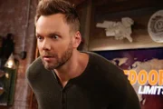 Jack Gordon (Joel McHale)