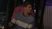 Henry Hart (Jace Norman)
