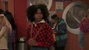 Charlotte Page (Riele Downs, vorne)