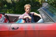 Jimmy (Chris Geere)