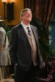 Roland (Stephen Fry)