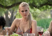 Becca (Janet Varney)