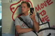 Jimmy (Chris Geere)