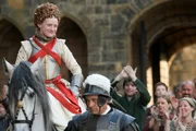 Queen Elizabeth I (Anne-Marie Duff)