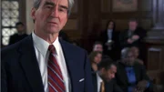 Ist fest davon überzeugt, dass der Verdächitge schuldig ist: Jack MacCoy (Sam Waterston)