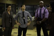 Melissa Fumero (Amy Santiago), Andy Samberg (Jake Peralta), Terry Crews (Terry Jefford).