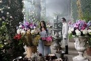 l-r: Belle (Blanca Suárez), Biest (Alessandro Preziosi)