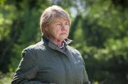 Betty Jackson (Annette Badland)