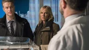 Dominick "Sonny" Carisi (Peter Scanavino), Detective Amanda Rollins (Kelli Giddish)