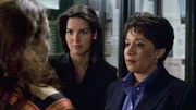 L-R: A.D.A. Abbie Carmichael (Angie Harmon), Lieutenant Anita Van Buren (S. Epatha Merkerson)