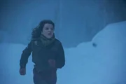 Beth (Stefania LaVie Owen)