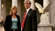 Det. Benson (Mariska Hargitay) und Staatsanwalt McCoy (Sam Waterston) haben  schließlich doch noch einen Dreh gefunden, wie sie die Betrügerinnen gegeneinander ausspielen können.