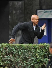 The Bank Job" -- Special Agents Sam Hanna (LL COOL J ), on NCIS: LOS ANGELES, Tuesday, Feb 9 (9:00-10:00 PM, ET/PT) on the CBS Television Network. Photo: Eric McCandless/CBS ©2010 CBS Broadcasting Inc. All Rights Reserved.