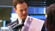 Bei der Leiche wird ein Hundehaar gefunden. Es ist für Detective Taylor (Gary Sinise) nur eine Frage der Zeit, bis er das Tier und seinen Besitzer ermittelt hat.