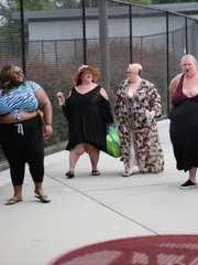 Meghan, Tina, Ashely, and Vannessa arrive for a day at the waterpark.