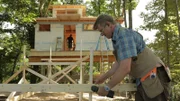 Pete Nelson working on the treehouse.