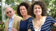 v.li.: Arthur Wexler (Bob Balaban), Bobbi Wexler (Susie Essman), Ilana Wexler (Ilana Glazer)