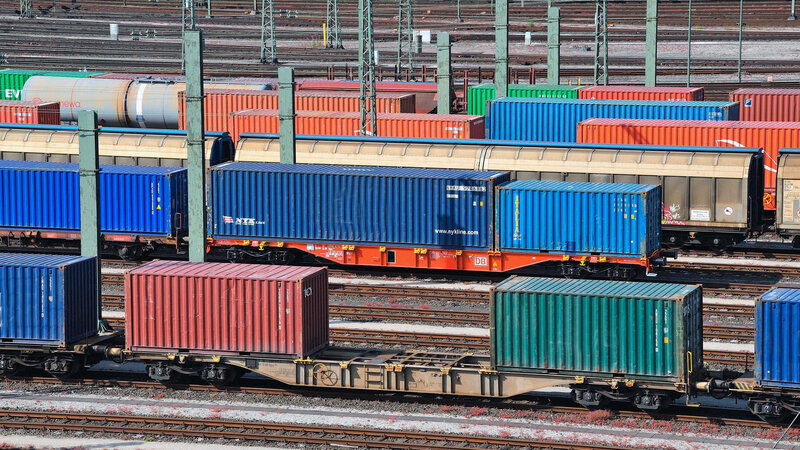 Maschen - Deutschlands größter Rangierbahnhof (D, 2015)