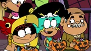 L-R: Carl als El Falcon, Ronnie Anne als La Tormenta, CJ als Hector