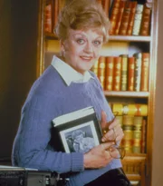 Jessica Fletcher (Angela Lansbury)
