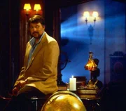 Jonathan Frakes  moderiert "X-Factor: Das Unfassbare"
