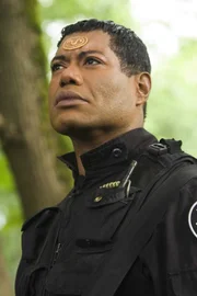 Teal'c (Christopher Judge).