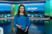 SÜDWESTRUNDFUNK Zur Sache! Baden-Württemberg Das Politikmagazin fürs Land, jew. donnerstags um 20.15 Uhr im SWR Fernsehen (BW). Moderatorin Alexandra Gondorf. © SWR/Patricia Neligan, honorarfrei - Verwendung gemäß der AGB im engen inhaltlichen, redaktionellen Zusammenhang mit genannter SWR-Sendung und bei Nennung "Bild: SWR/Patricia Neligan" (S2+). SWR Presse/Bildkommunikation, Baden-Baden, Tel: 07221/929-22287, foto@swr.de
