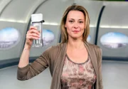 Kein Märchen und kein Zaubertrick: Wanderer und Soldaten haben dem Käfer "Stenocara" vielleicht bald eine selbstfüllende Wasserflasche zu verdanken. Wie die funktioniert und inwiefern sich Forscher den morgendlichen Handstand des Wüstenkäfers zunutze machen, erfährt man bei "Wissen vor acht - Zukunft".