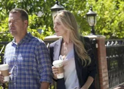 G. Callen (Chris O'Donnell, l.); Anastasia Kolcheck (Bar Paly, r.)