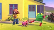 L-R: Bubu, Froga