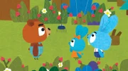Im Wald treffen Bop (re.) und Boo (mi.) auf den kleinen Bären Barry (li.). Der ist auf der Suche nach wilden Beeren, aus denen seine Mama ihm seine Lieblingsmarmelade kochen will.  Bop und Boo bieten ihm an, beim Beerensammeln zu helfen.