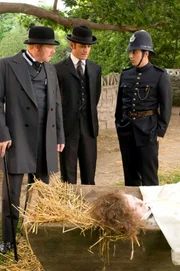 Thomas CRAIG (Inspector Brackenreid), Yannick BISSON (Inspecteur William Murdoch), Jonny HARRIS (George Crabtree) Réalisation : Farhad MANN, Canada, 2009