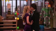 Veronica (Valerie Azlynn), Spencer Shay (Jerry Trainor)