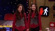 v.li.: Fake Carly (Melise), Carly Shay (Miranda Cosgrove)