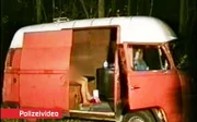 Fall "Tasche im See": In einem sogenannten 'Love-Mobil' wird die Leiche einer Prostituierten aufgefunden. Am Tatort wird eine aufwendige Mikrospurensuche durchgeführt. Was hat sich hier wohl abgespielt?